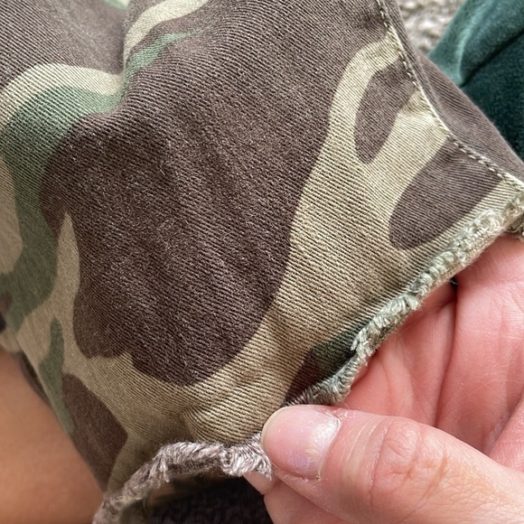 rag & bone Buckley Green Camo Straight Leg Raw Hem High Rise Chino Pant - Picture 9 of 13